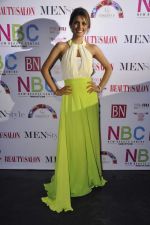 Geeta Basra launches Salon and Beauty mag in Phoenix Mill, Mumbai on 23rd April 2013 (19).JPG